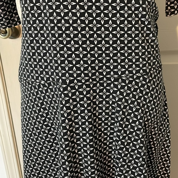 IZOD Black & White Cotton Blend Dress Size M - Picture 4 of 8